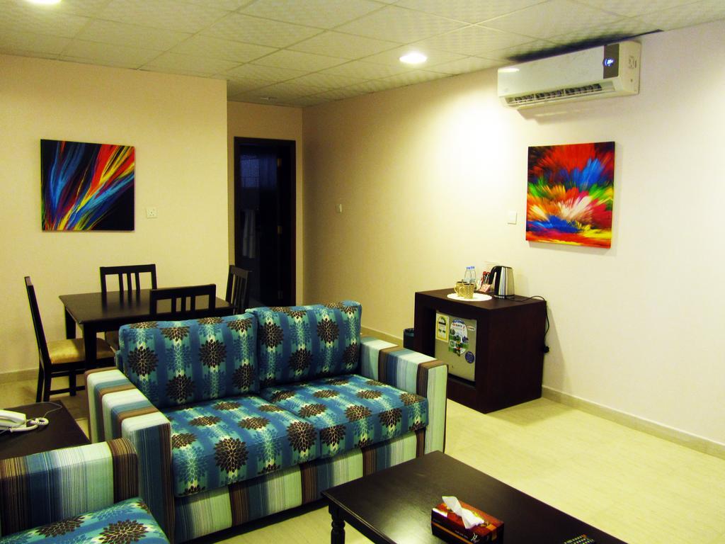 Nadinah Jw Inn Hotel חדר תמונה