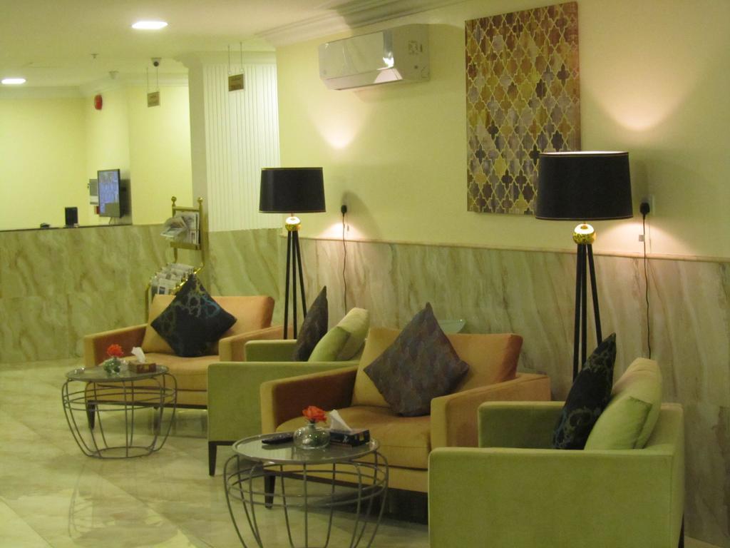 Nadinah Jw Inn Hotel מראה חיצוני תמונה