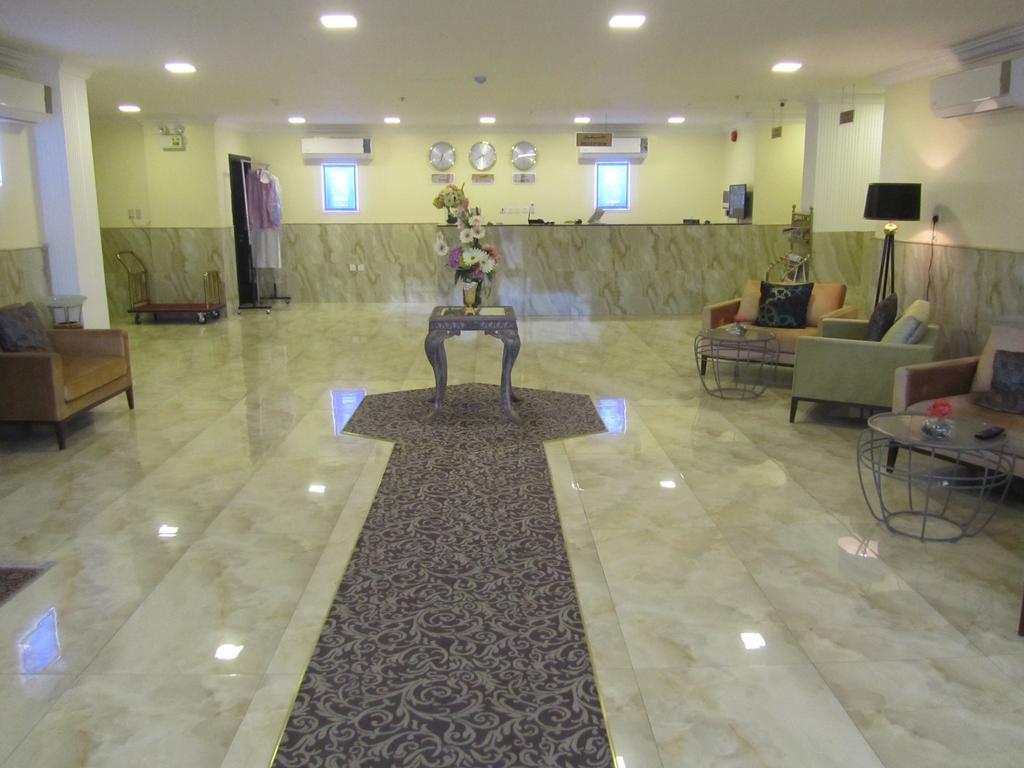 Nadinah Jw Inn Hotel מראה חיצוני תמונה